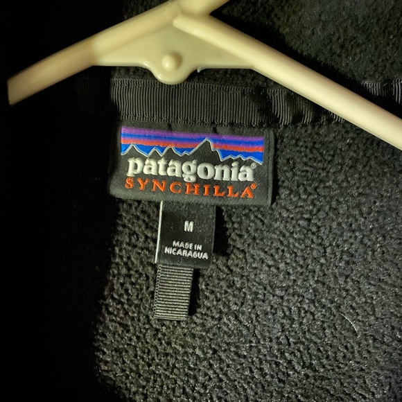 Patagonia Embroided Synchilla Black Vest - Picture 3 of 3